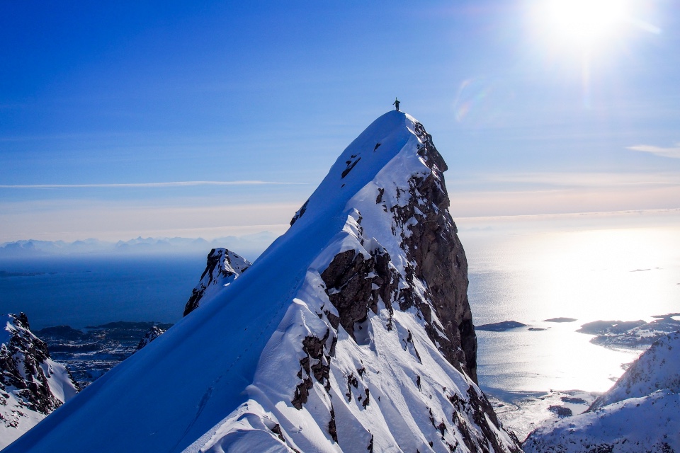 MATHEO JACQUEMOUD SKI DE RANDONNEE NORVEGE LOFOTEN