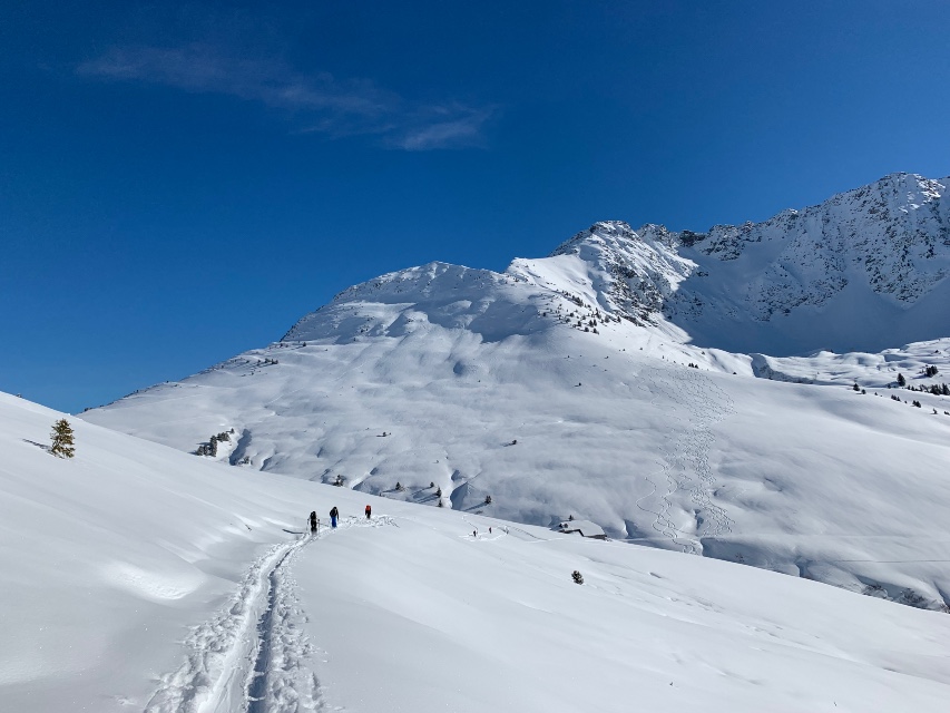 Stage initiation ski de rando à Arêches , 4 jours au top !