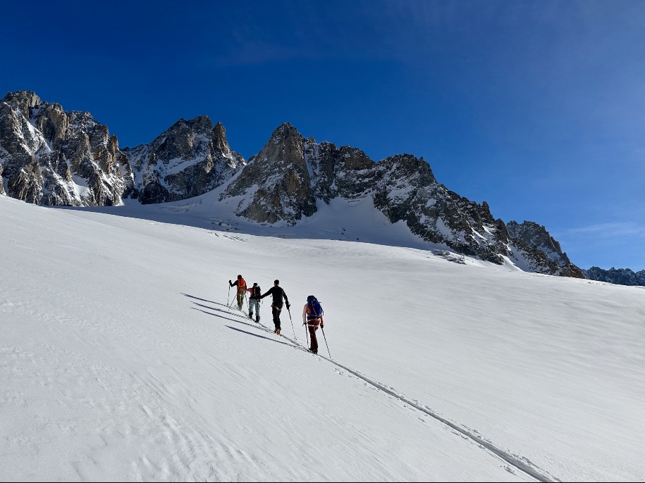 Ski de rando à la journée avec un guide 4