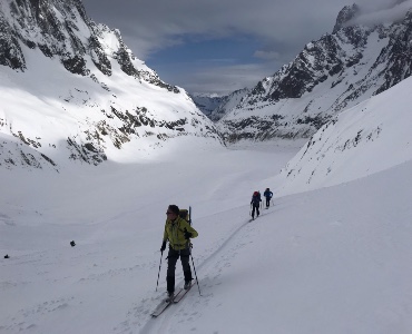 Ski perfectionnement et sécurité à Chamonix