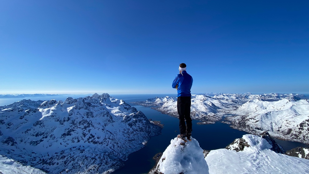 Ski de rando dans les Lofoten avec Mathéo Jacquemoud 14